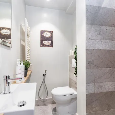 Loft Alma Rosa Vicino A Piazza Vittorio Appartement